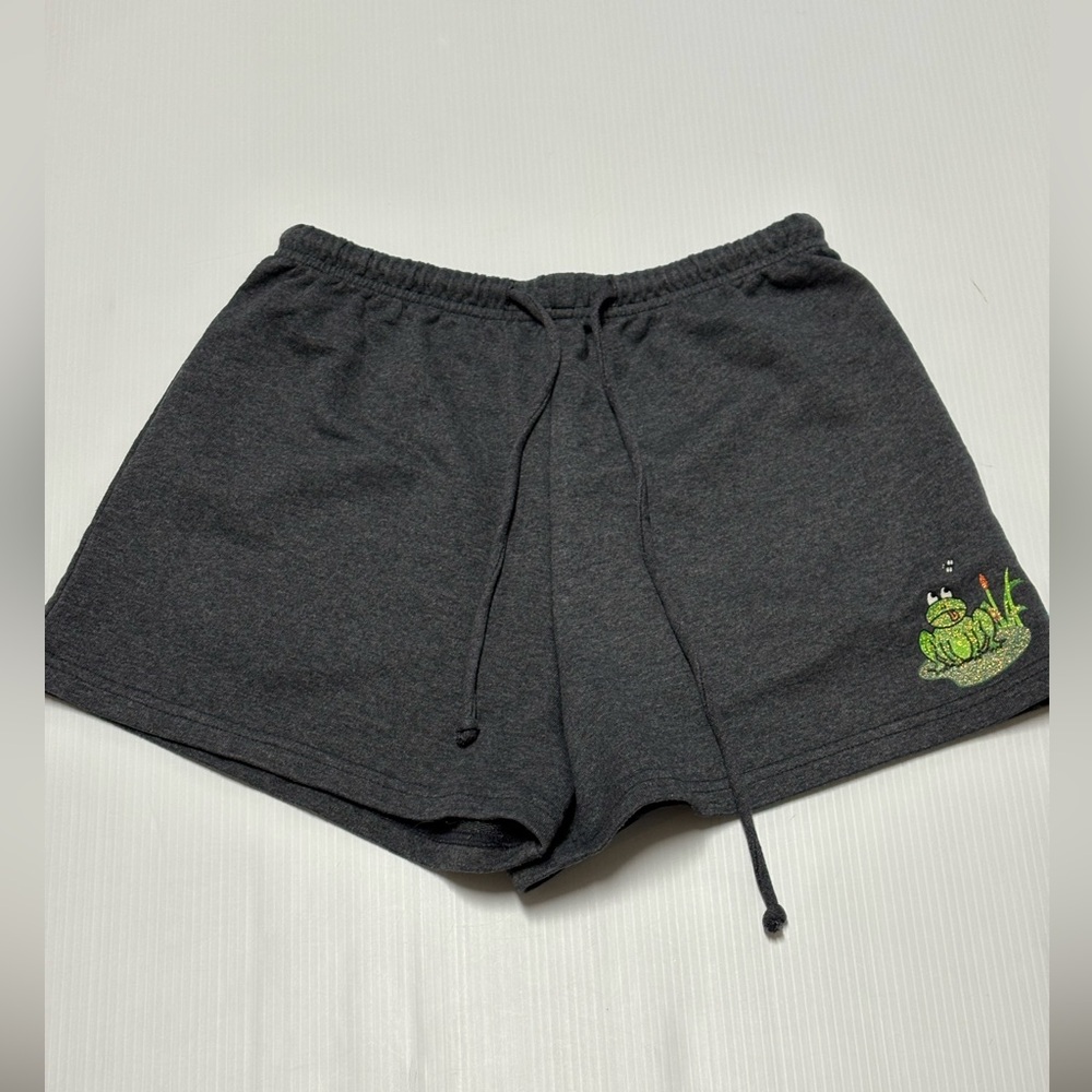 Gray Frog Shorts M